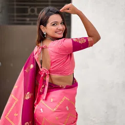 ELITE WEAVES Woven Design Zari Silk Blend Banarasi Saree image 2