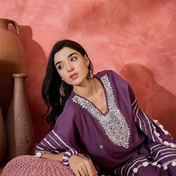 Sangria Floral Embroidered Square Neck Mirror Work Kaftan Kurta With Trousers image 4