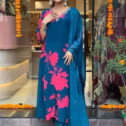 gosriki KALINI Floral Printed V-Neck Beads and Stones Kurta With Trousers & Dupatta image 2