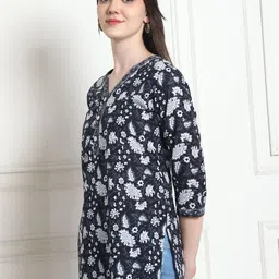 Rajnandini Floral Printed V-Neck Cotton Kurti image 5