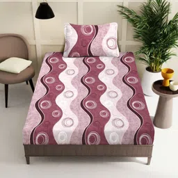 KLOTTHE Pink & White Geometric Printed Single Bedsheet With Pillow Cover image 2