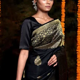 Lyzoo Woven Design Zari Silk Blend Saree image 4