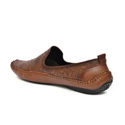 Provogue Men Textured Loafers image 2
