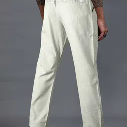 Jb Just BLACK Men Solid Relaxed Fit Mid-Rise Regular Trousers image 3