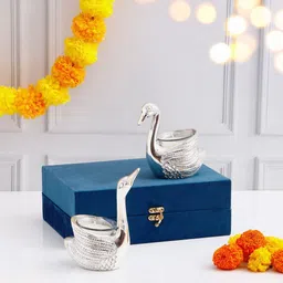 Archies Set of 2 Swans Scented Candle Holders image 2