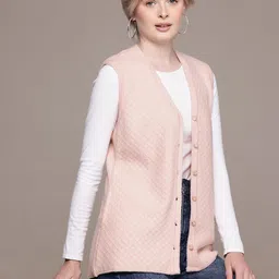 Cayman Argyle Self Design V-Neck Sleeveless Cardigan-picture-23