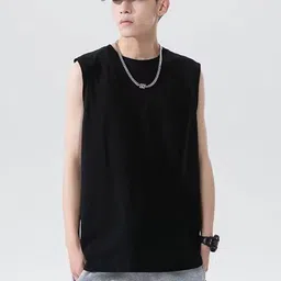 StyleCast x Revolte Men T-shirt image 2