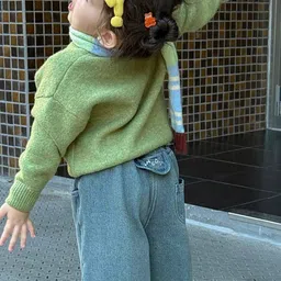 LULU & SKY Girls Printed Pullover with Applique Detail image 5