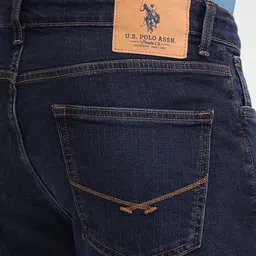 U.S. Polo Assn. Denim Co. Men Straight Fit Mid-Rise Light Fade Jeans image 4