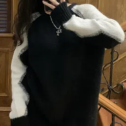 StyleCast Women Round Neck Long Sleeves Pullover image 2