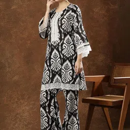 Anouk Women Ethnic Motifs Printed Regular Thread Work Pure Cotton Kurta with Trousers image 4