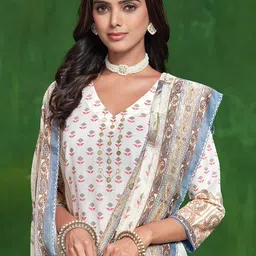 Sangria Printed Straight Kurta With Trouser & Dupatta image 2