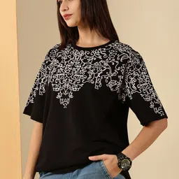 Own The Look Abstract Printed Pure Cotton Oversized T-shirt image 3