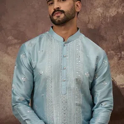 House of Pataudi Geometric Embroidered Sequinned Mandarin Collar Straight Kurta image 3
