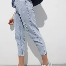 The Roadster Life Co. Women Mom Fit High-Rise Mildly Distressed Pure Cotton Cropped Jeans-picture-25