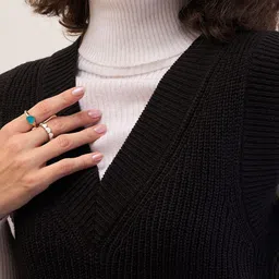 SASSAFRAS Women Crop Sweater Vest image 3