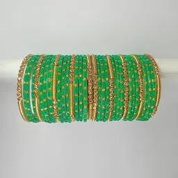 SHRASHTI Green Glass Artificial Stones & Beads Bangle image 1