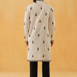 SOJANYA LUXE Men Embroidered Thread Work Kurta image 3