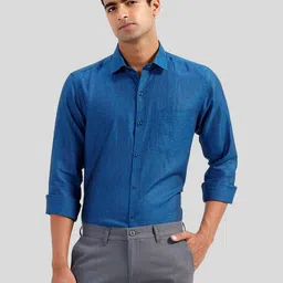 UATHAYAM Textured Spread Collar Roll-Up Sleeves Slim Fit Pure Linen Formal Shirt image 3