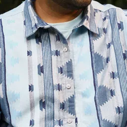 Instafab Plus Men Plus Size Comfort Fit Geometric Printed Cotton Casual Shirt image 3