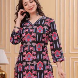 PARTHVI Women Printed Kurta image 3