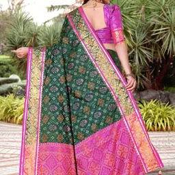jayant creation Green Silk Blend Patola Sarees image 2