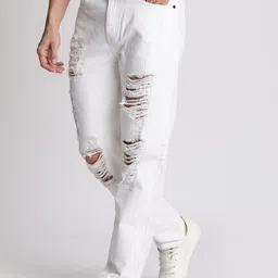 Bene Kleed Men Relaxed Fit Mildly Distressed Jeans image 3