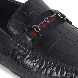 Mochi Men Textured Leather Slip-On Sneakers image 3