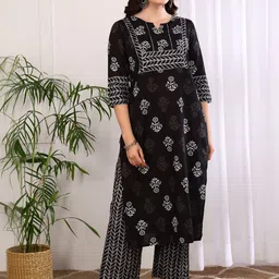 YASH GALLERY Women Ethnic Motifs Printed Regular Pure Cotton Kurta with Palazzos & With Dupatta image 3