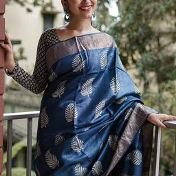 Moda Rapido Floral Handloom Banarasi Saree image 3