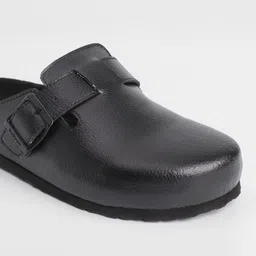 NoStrain Women Textured Clogs image 2