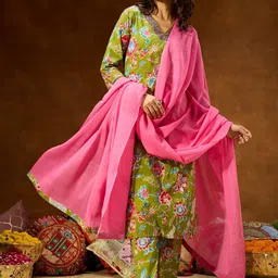 Janasya Women Floral Printed Regular Pure Cotton Kurta with Trousers & With Dupatta-image-61