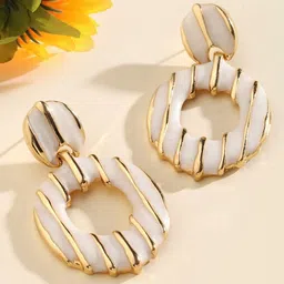 SALTY Immaculate Luxury Contemporary Drop Earings image 2