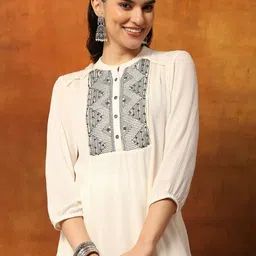 Nayam By Lakshita Women Ethnic Motifs Embroidered Regular Thread Work Kurti With Trouser image 2