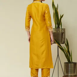 MOKOSH Women Ethnic Motifs Embroidered Regular Thread Work Kurta with Trousers image 5