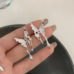 FIMBUL Silver-Plated Pearls Beaded Animal Shaped Studs image 4