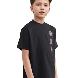 RARE ONES Boys Pockets T-shirt image 4