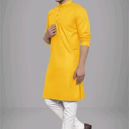 trust ous Men Cotton Blend Kurta Pyjama Set image 3