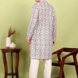 FUBAR Men Floral Printed Kurta image 3