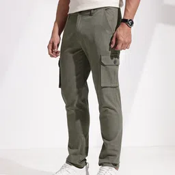 INVICTUS Men Tapered Fit Cargo Trousers image 4