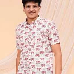KEERRAZ Men Comfort Fit Conversational Printed Spread Collar Cotton Casual Shirt image 3