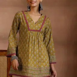 libas Women Printed Cotton Blend A-line Kurta-picture-18