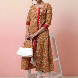 Sangria Floral-Printed Cotton A-Line Kurta image 3