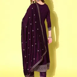 Kvsfab Floral Embroidered Regular Sequinned Anarkali Kurta With Trousers & Dupatta image 4