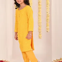 VASTRAMAY Girls Embroidered Thread Work Straight Kurta with Sharara image 2