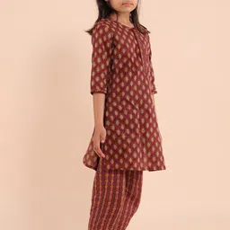Sangria Girls Ethnic Motifs Printed Pure Cotton Kurta With Trouser Set image 3