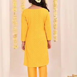 VASTRAMAY Girls Embroidered Thread Work Straight Kurta with Sharara image 5