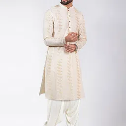 KISAH Abstract Embroidered Mandarin Collar Straight Kurta with Patiala image 4