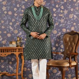 House of Pataudi Ethnic Motifs Printed Mandarin Collar Straight Kurta With Trouser-picture-20