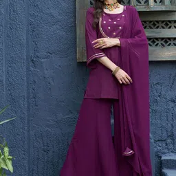 Shae by SASSAFRAS Ethnic Motifs Embroidered Regular Kurti With Palazzos & Dupatta-picture-41